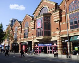 Vicarage Field Shopping Centre